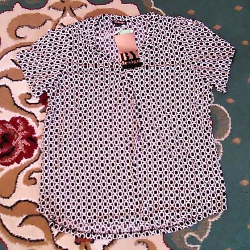 Brand new by design blouse